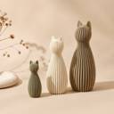 Katzenfiguren in drei Größen